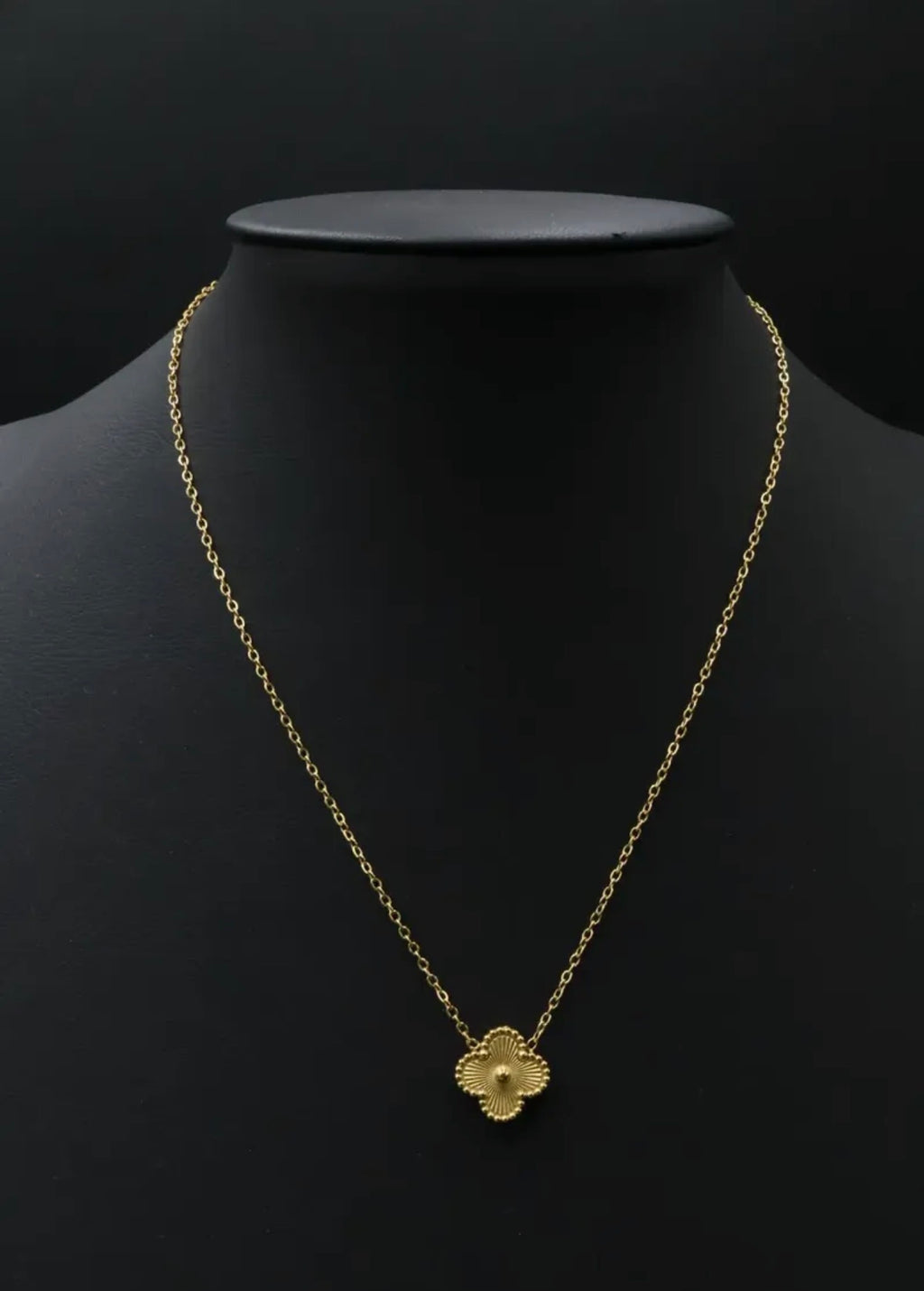 Collar 1 trébol - Dorado Láser.