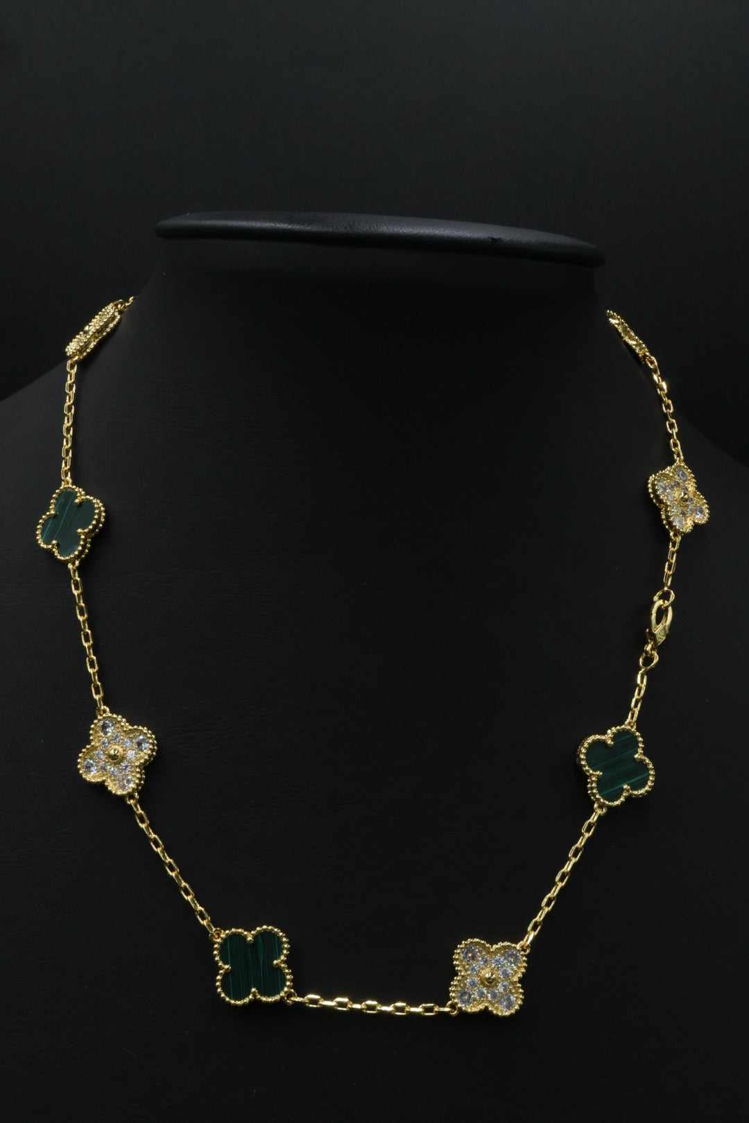 Collar VCA Alhambra 10 Motivos - Gold Malaquita Diamonds.