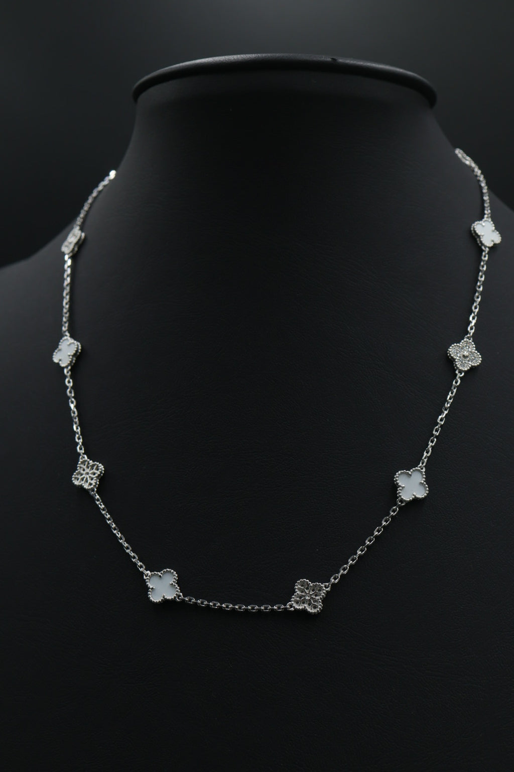Collar 10 tréboles blancos con zirconias 9.25 S925
