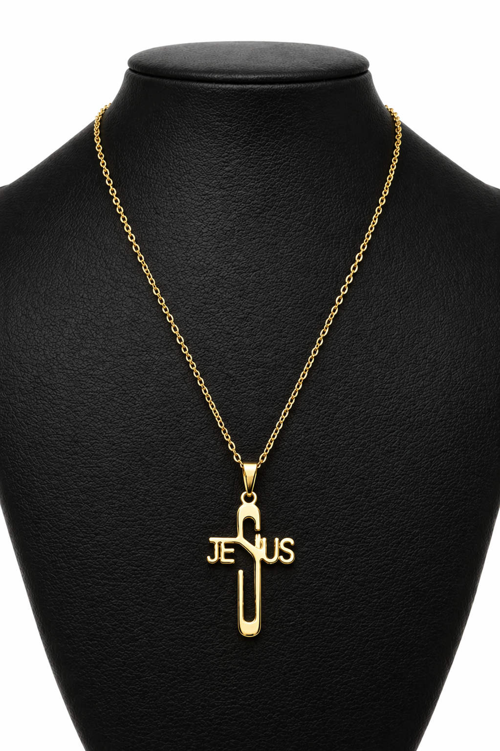 Collar con dije de Jesús.