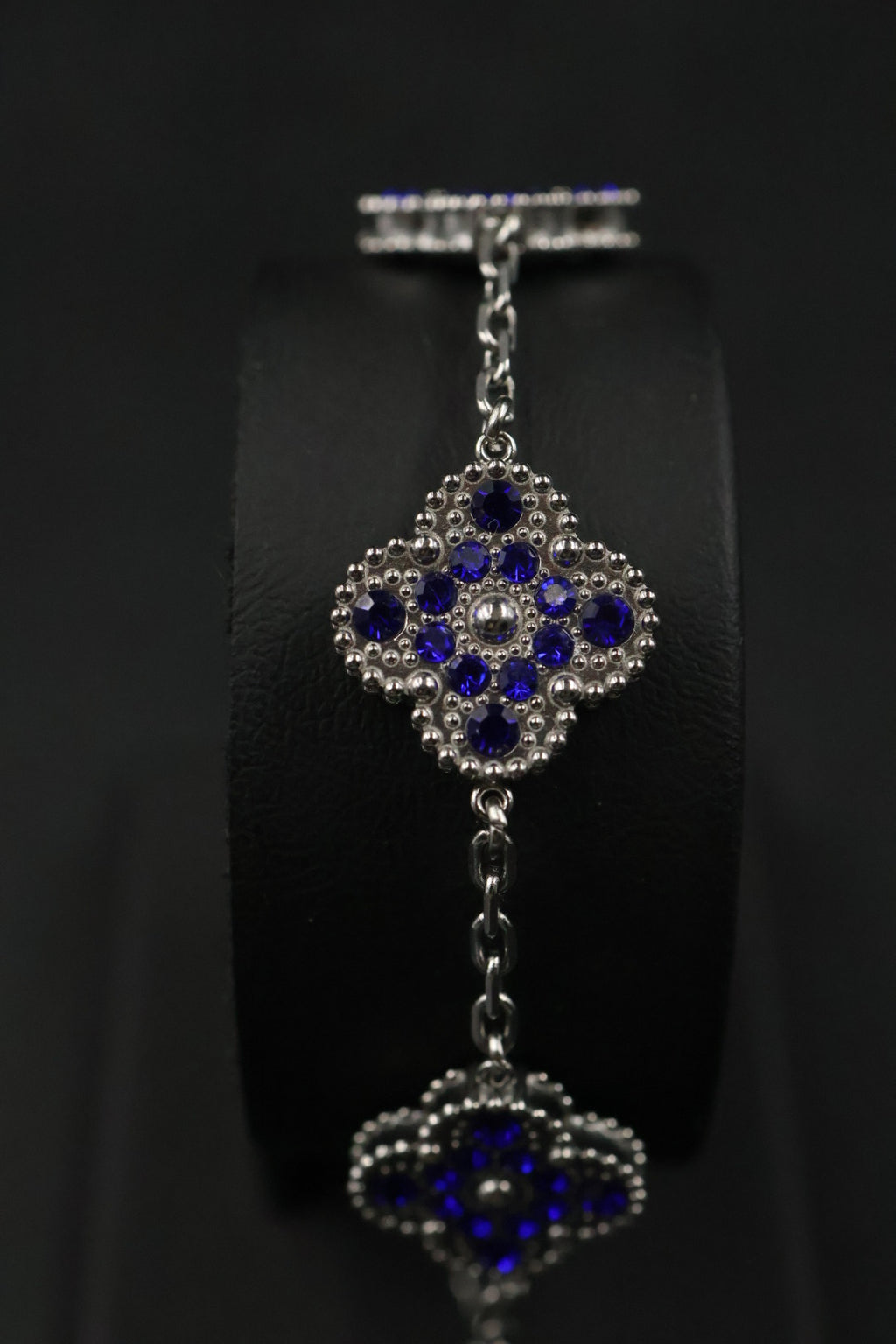 Pulsera Trébol Plateado - Zirconias Azules.