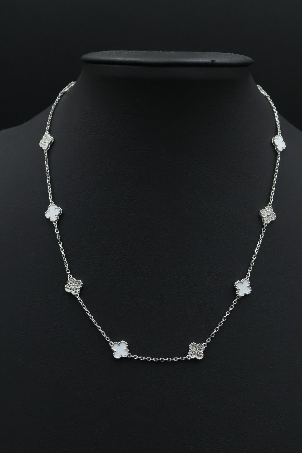 Collar 10 tréboles blancos con zirconias 9.25 S925