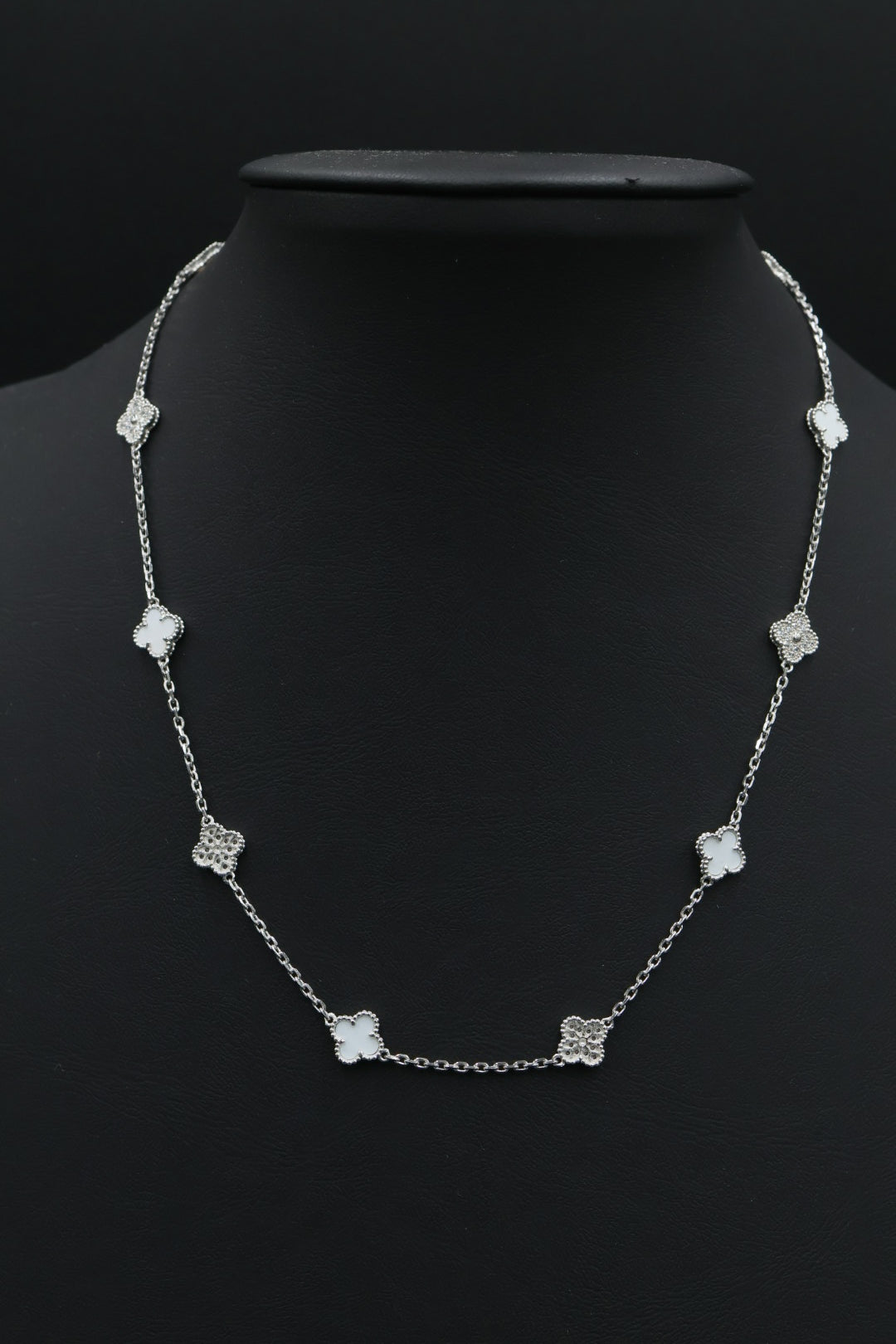 Collar 10 tréboles blancos con zirconias 9.25 S925