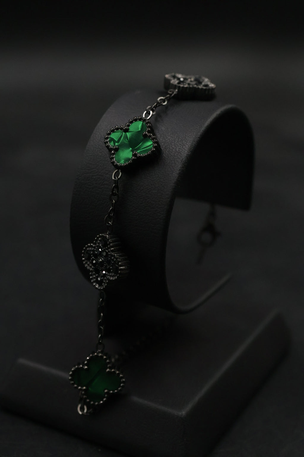 Pulsera Trébol Verde Mármol- Zirconias Negras.