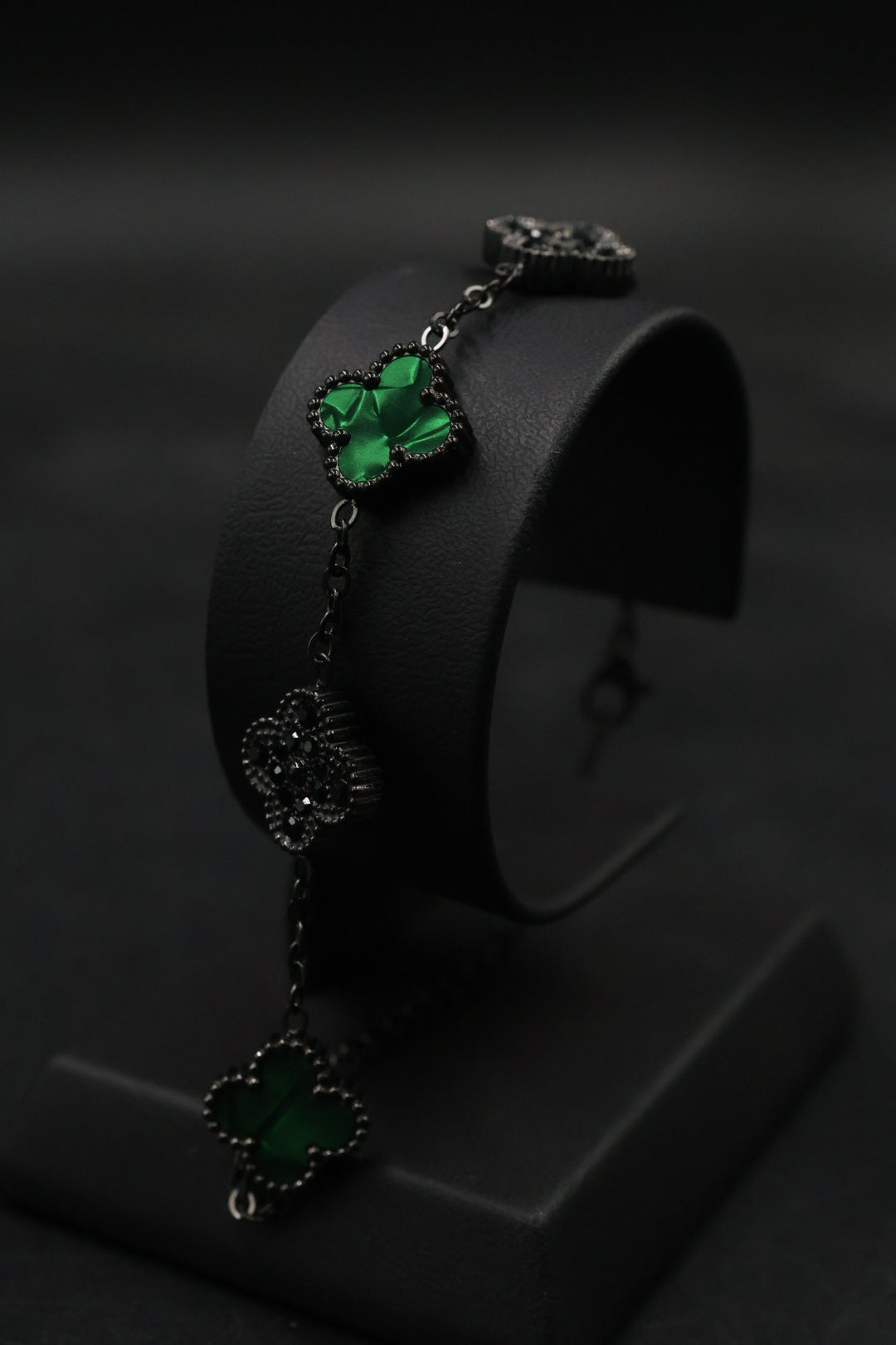 Pulsera Trébol Verde Mármol- Zirconias Negras.