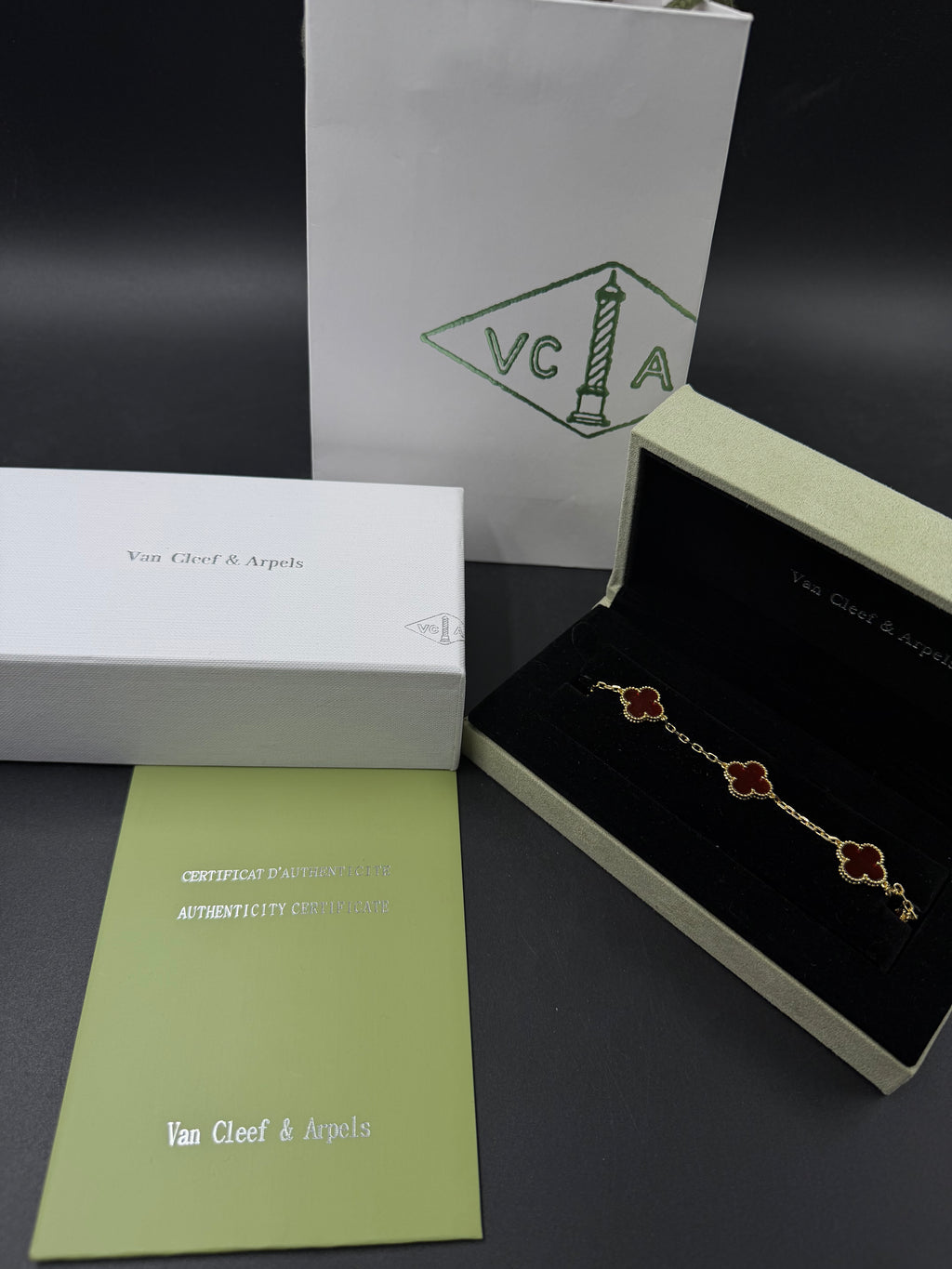 Pulsera VCA Alhambra 1:1 Gold Cornalina