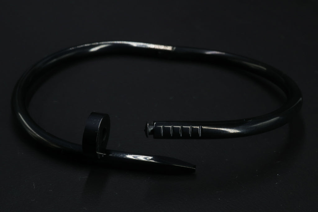 Brazalete Cartier Juste Un Clou Basic - Negro.