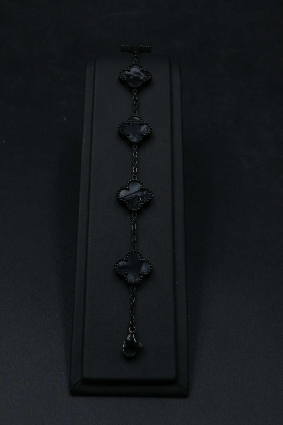 Pulsera Negra Trébol 13 mm Mármol - Negro.