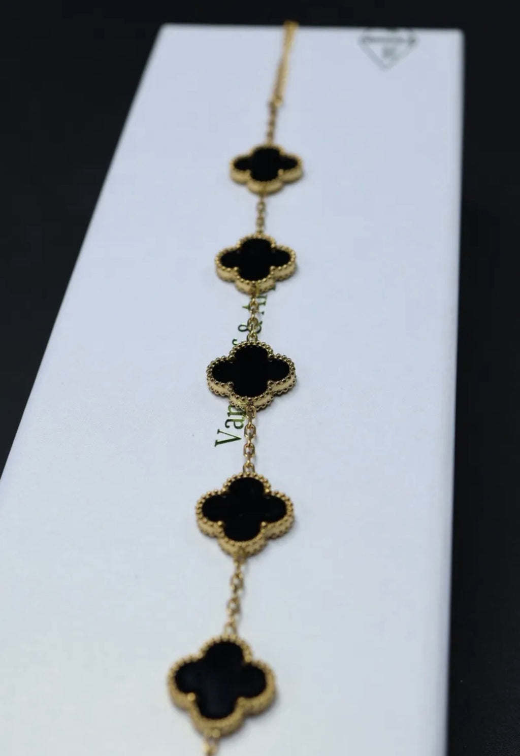 Pulsera Full Set trébol 15 mm básica. Dorado - Negro