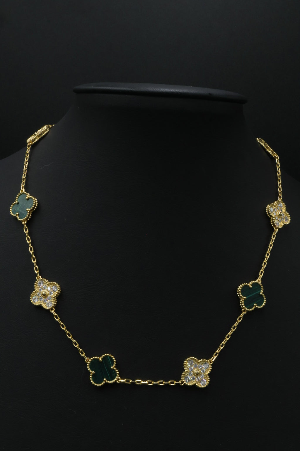 Collar VCA Alhambra 10 Motivos - Gold Malaquita Diamonds.