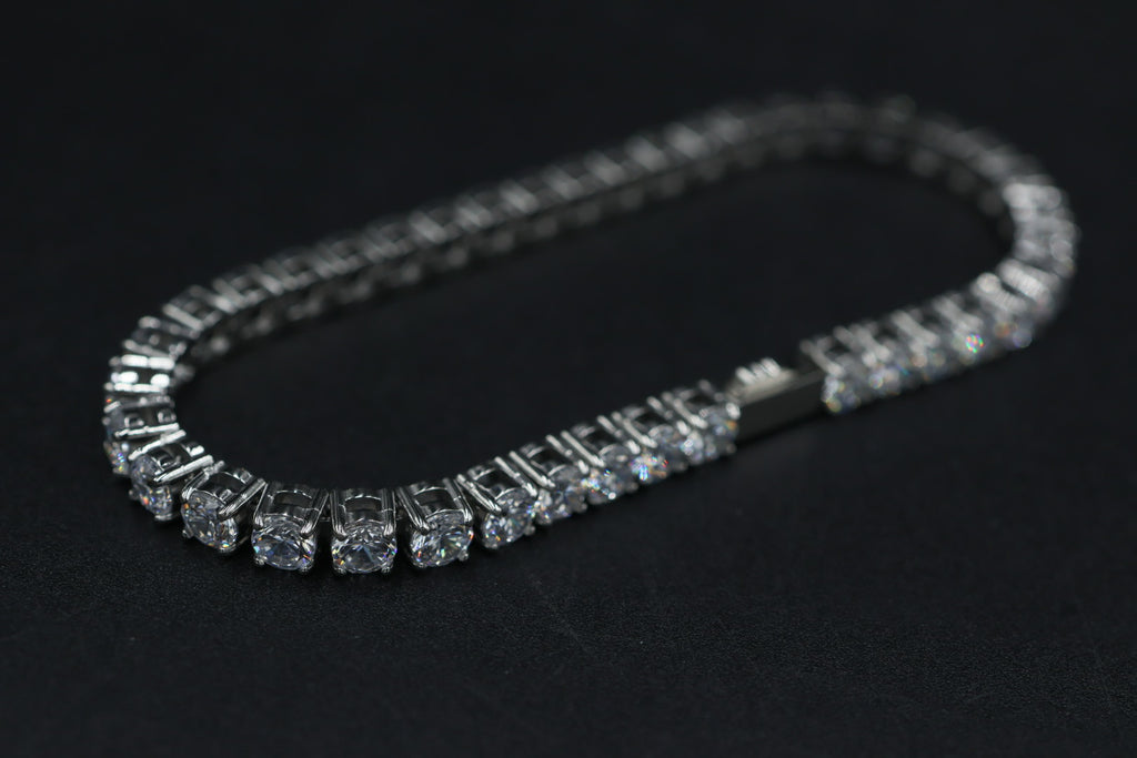 Pulsera Tenis con Zirconias Plateadas 4 mm