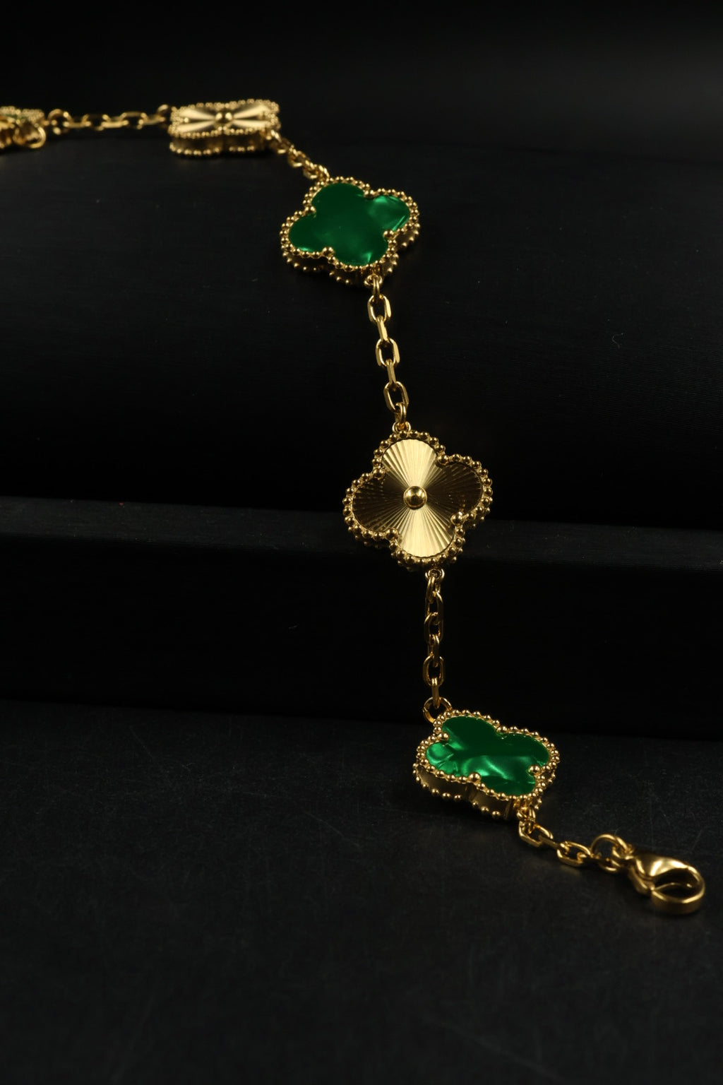 Pulsera Trébol Verde Mármol- Láser Dorado.