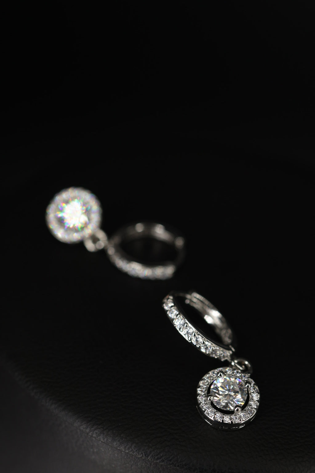Aretes Colgante Circle Plata .925 - Moissanita D 0.5 ct.