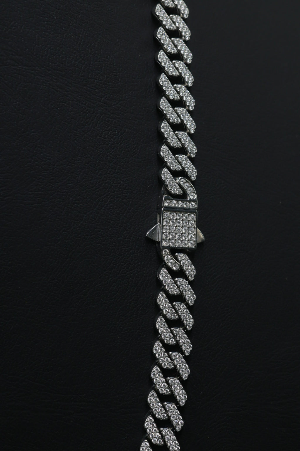 Cadena Cubana Full Zirconias con Broche de Caja. AI316L