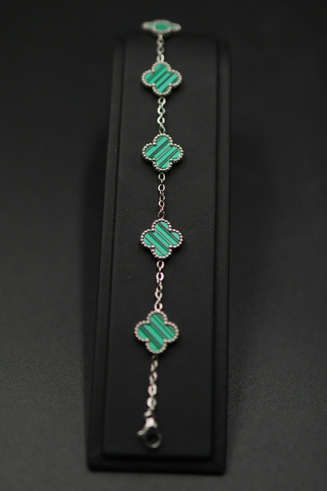 Pulsera Trébol 13 mm Liso Plateado - Verde.
