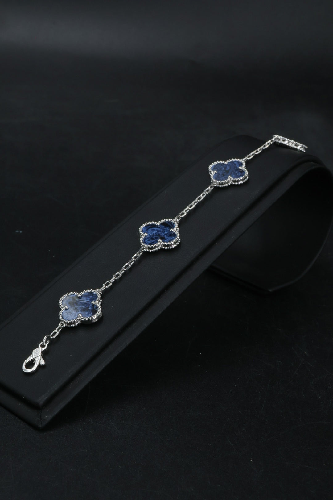 Pulsera VCA Plata .925 1:1 Vintage Alhambra, 5 Motivos Sodalita.