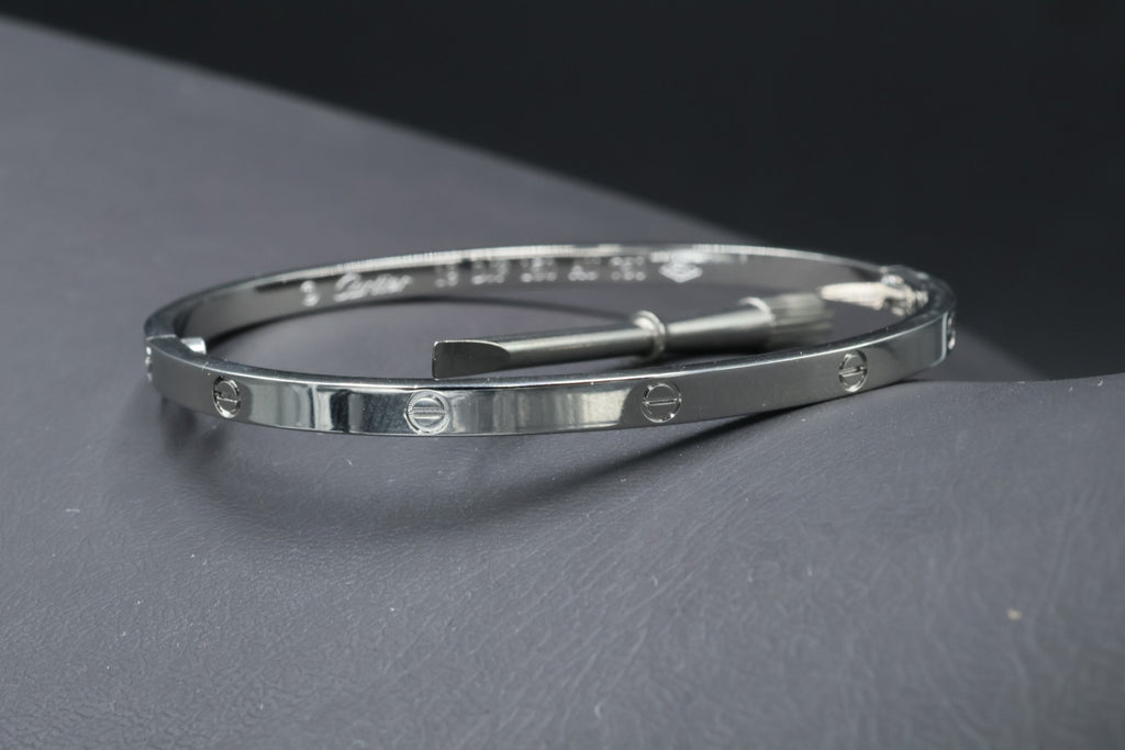 Brazalete Cartier Love - Plateado.