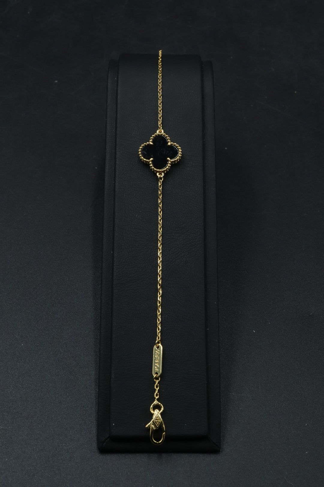 Pulsera VCA Sweet Alhambra 1:1 Gold Onyx.