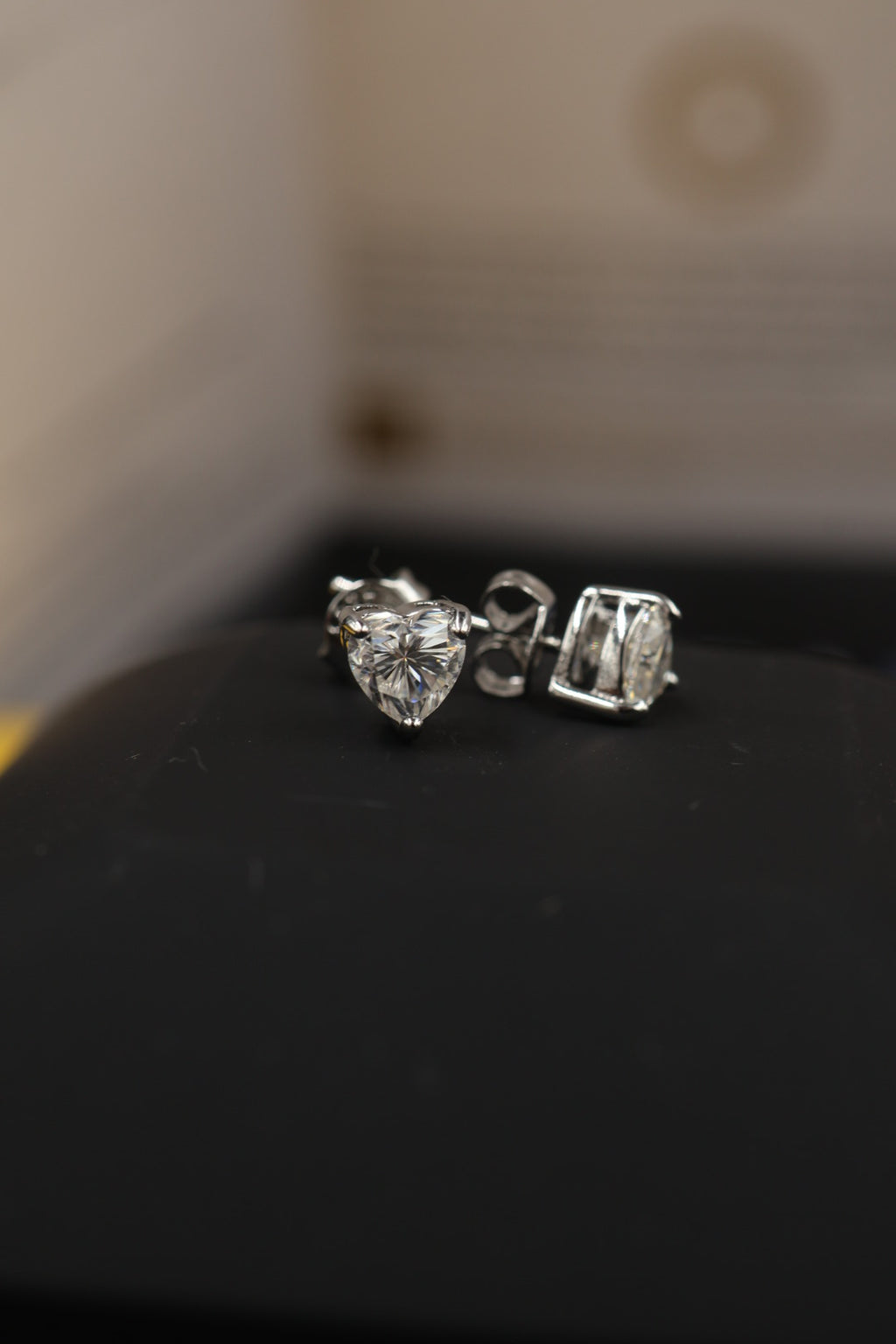 Aretes de Corazón Plata 925 - Moissanita