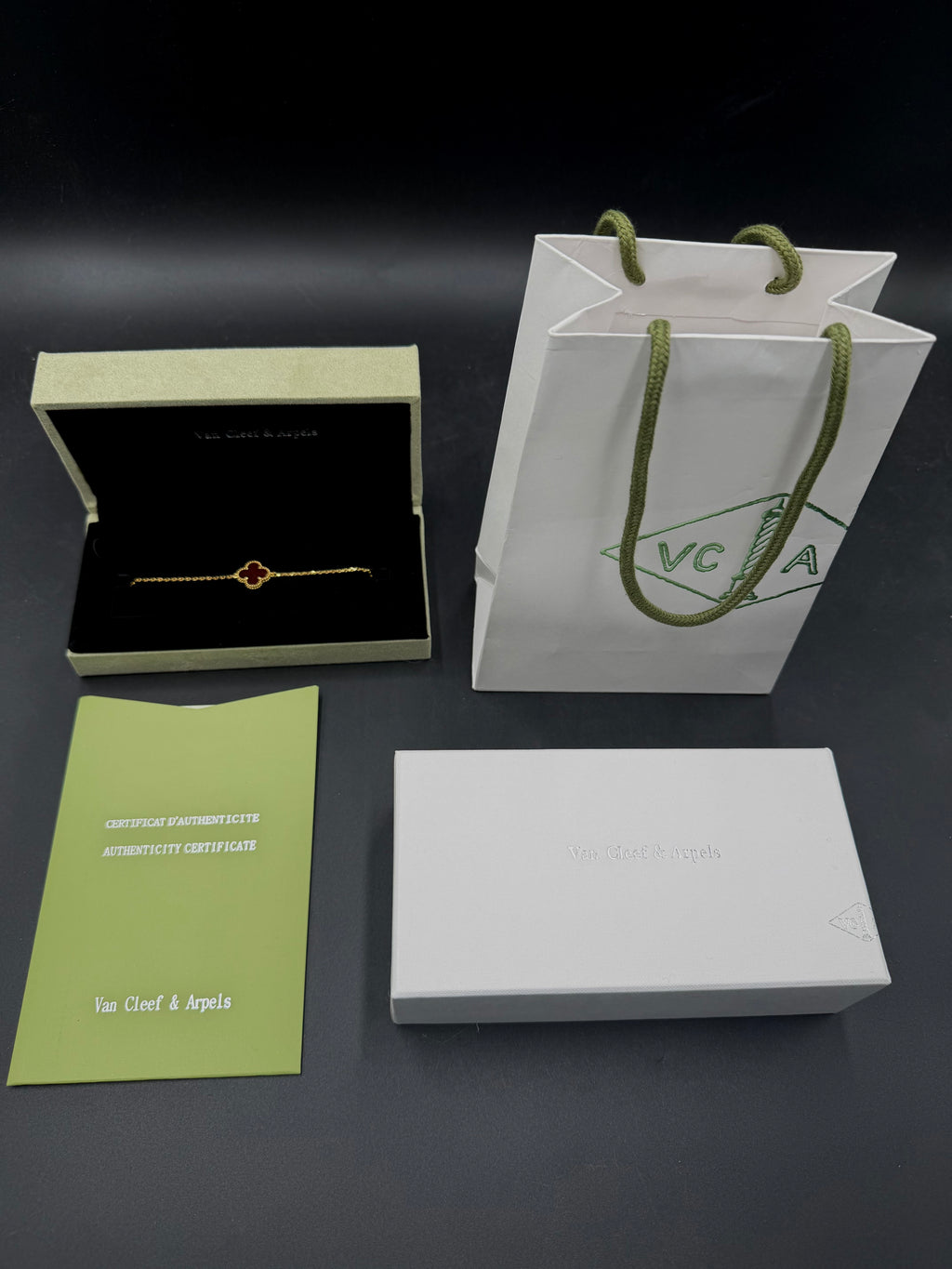 Pulsera VCA Sweet Alhambra 1:1 Gold Cornalina.