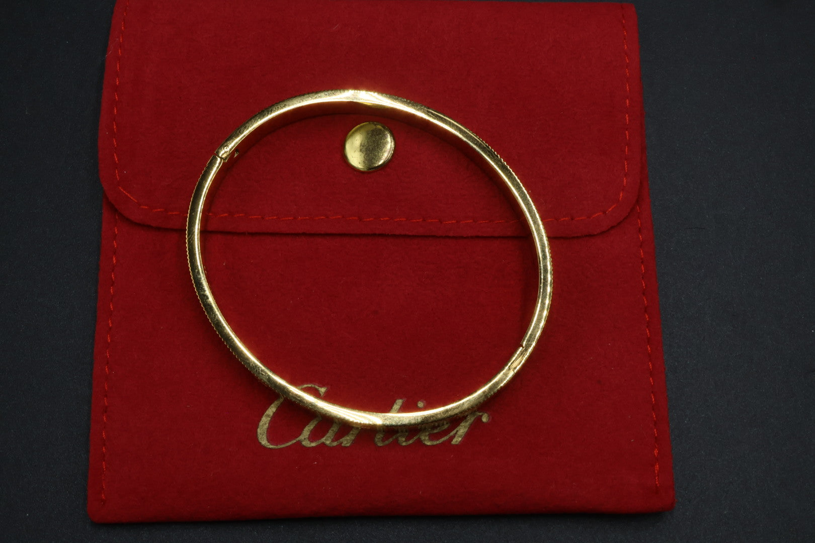 Brazalete Cartier Love Unlimited - Dorado