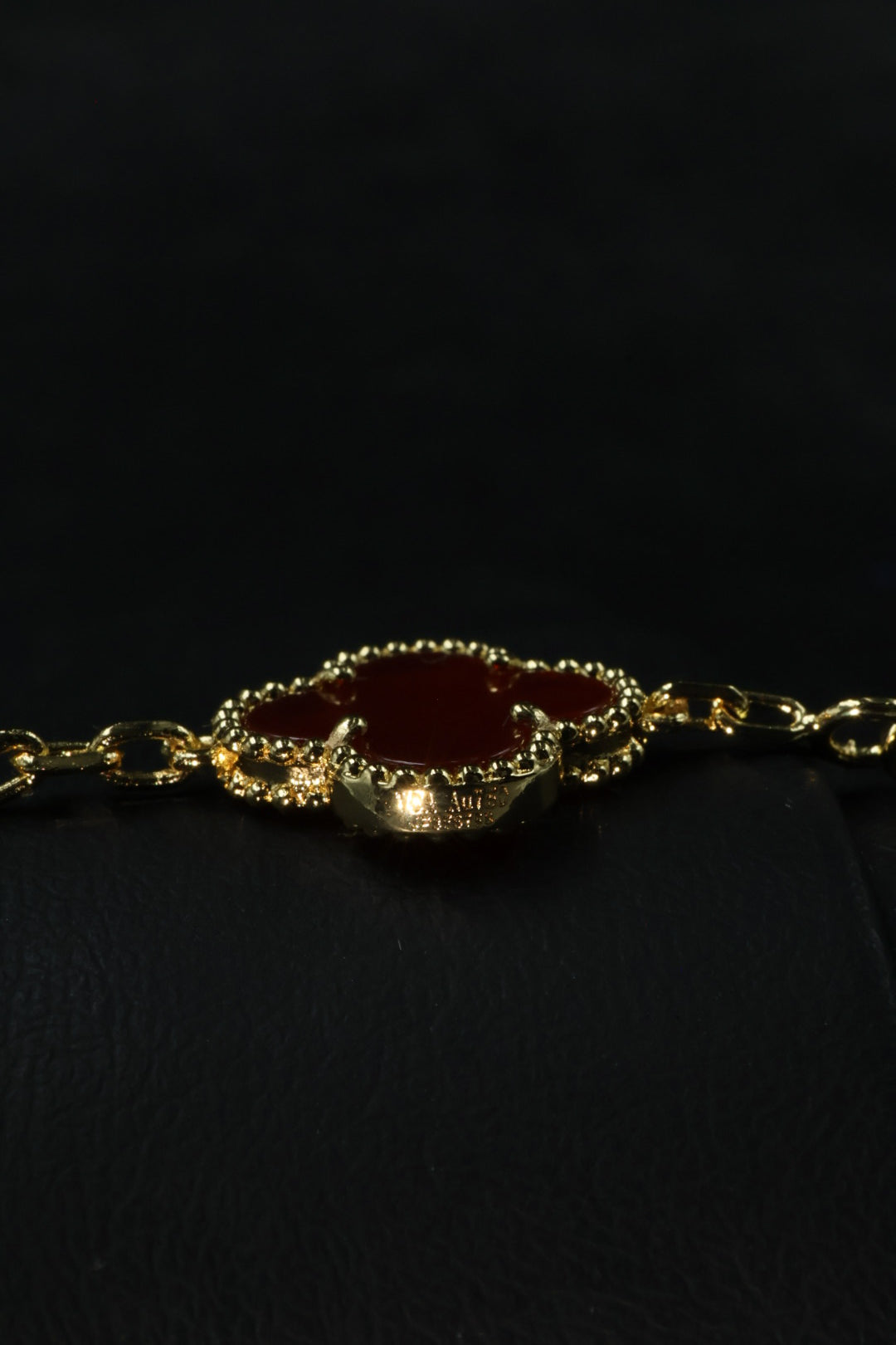 Pulsera VCA Alhambra 1:1 Gold Cornalina