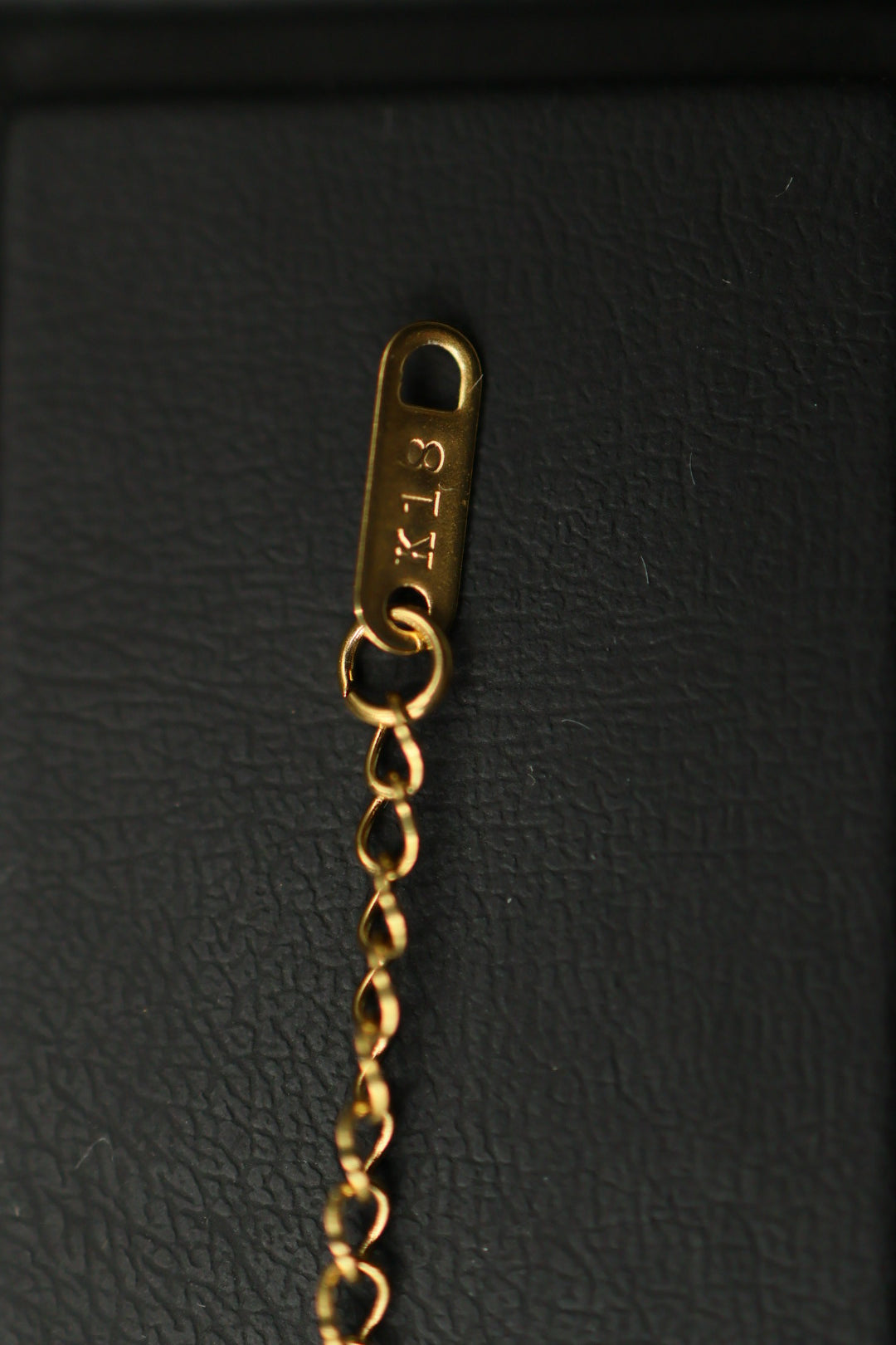 Pulsera Trébol 13 mm Liso Dorado - Blanco.