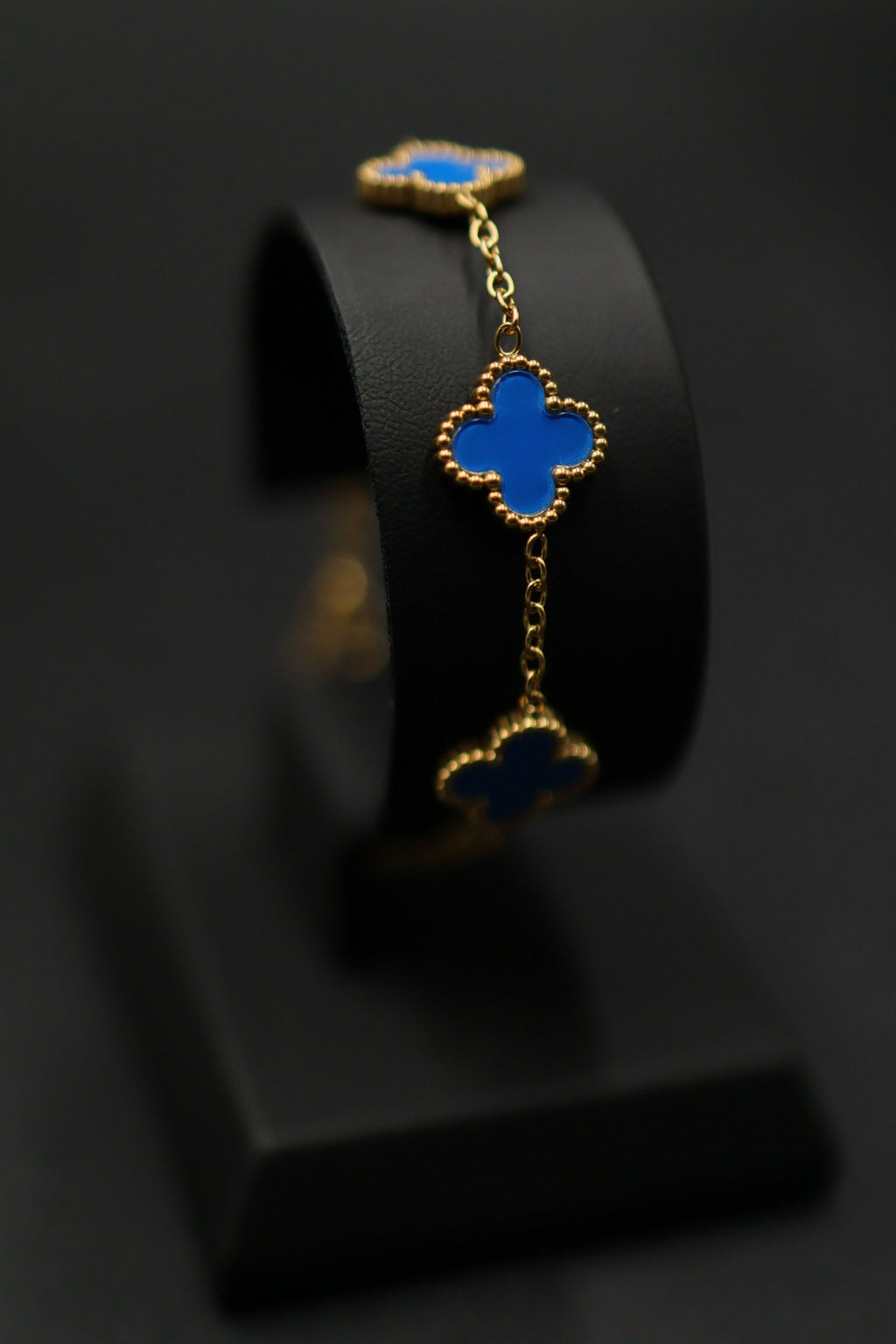 Pulsera Trébol 13 mm Liso Dorado - Azul.