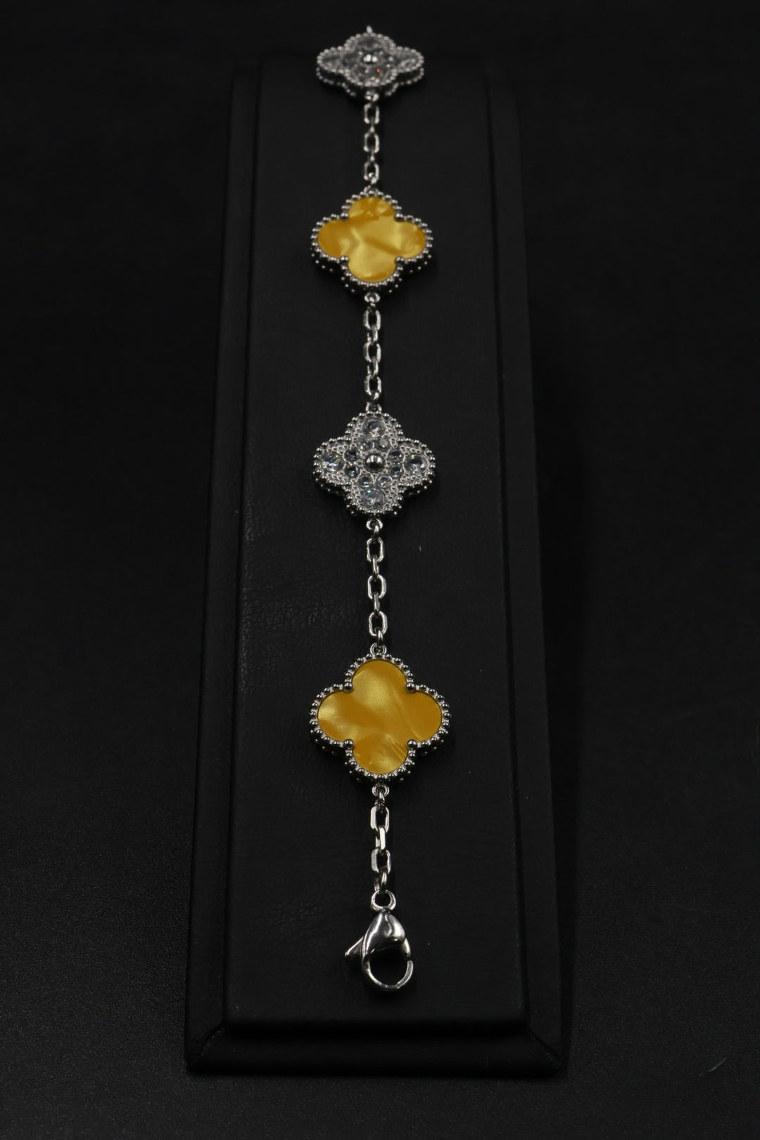 Pulsera Trébol 15 mm Mármol Amarillo con Zirconias