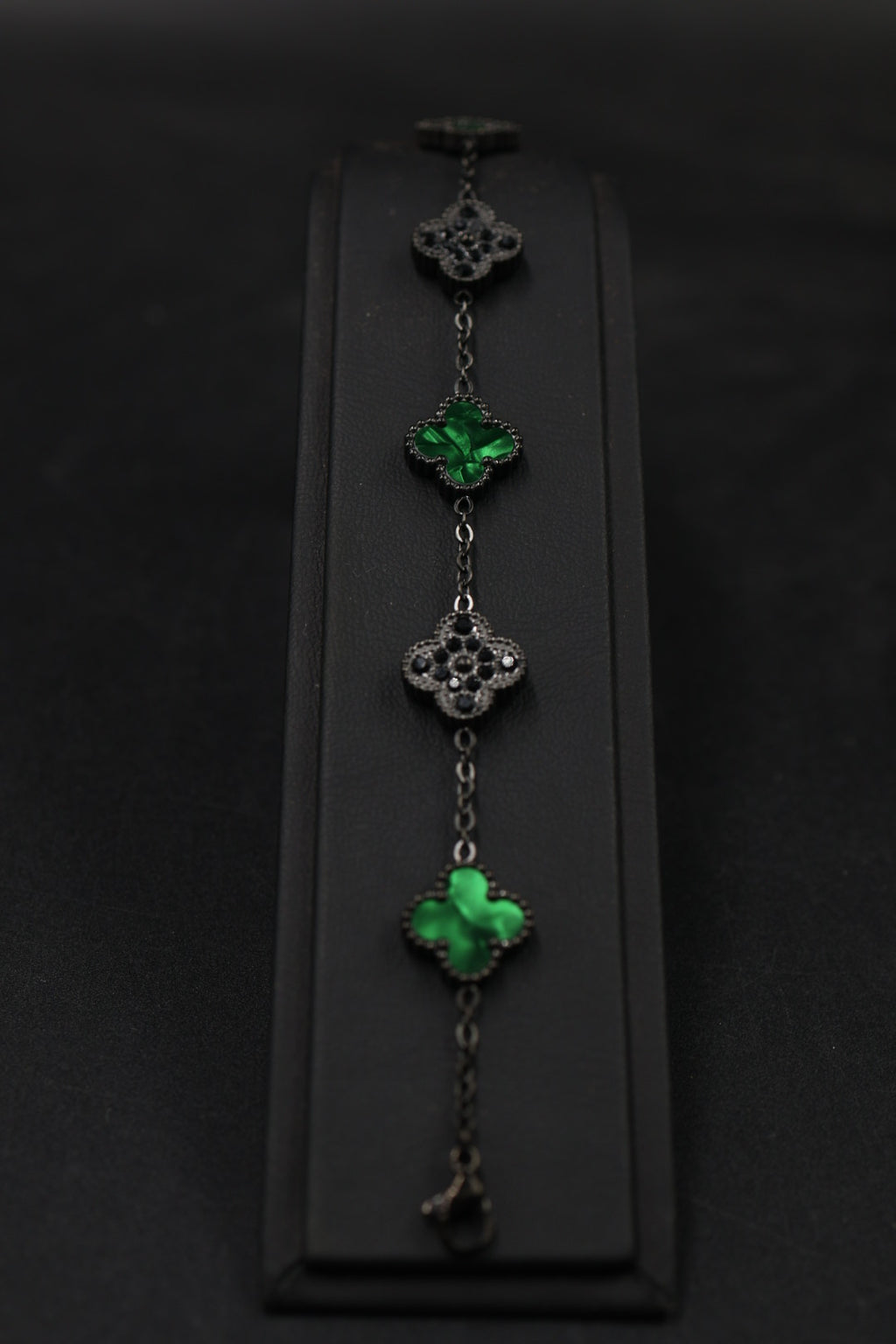Pulsera Trébol Verde Mármol- Zirconias Negras.