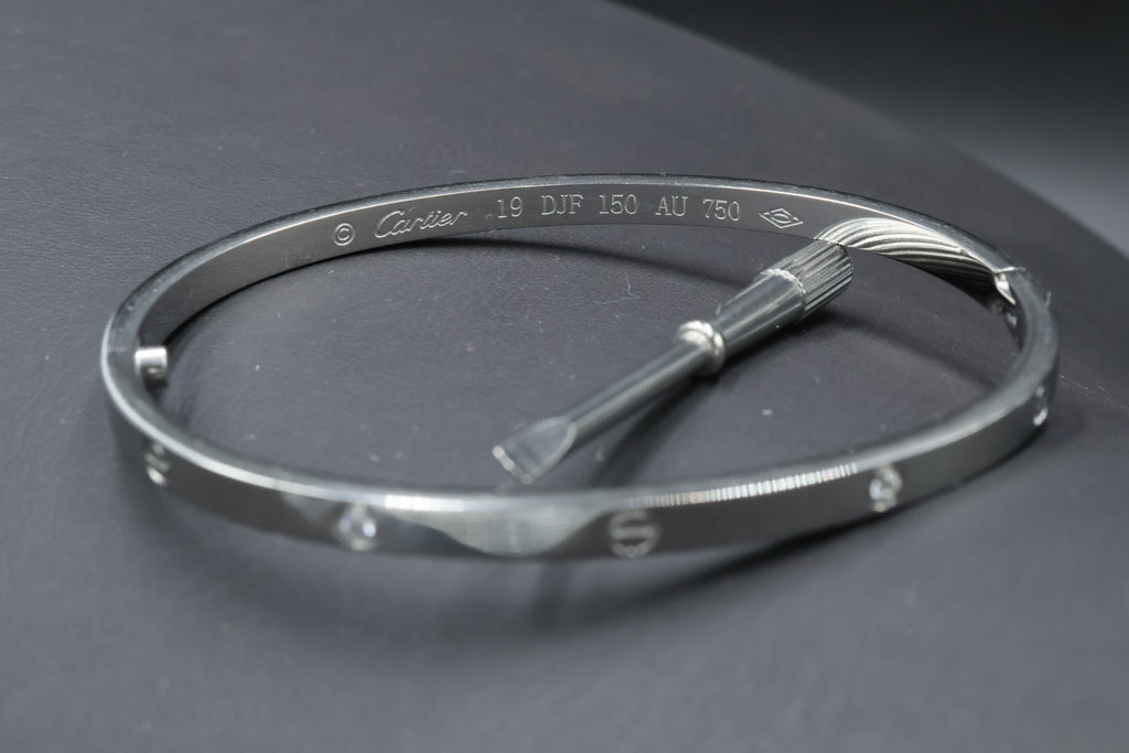 Brazalete Cartier Love Diamonds - Plateado