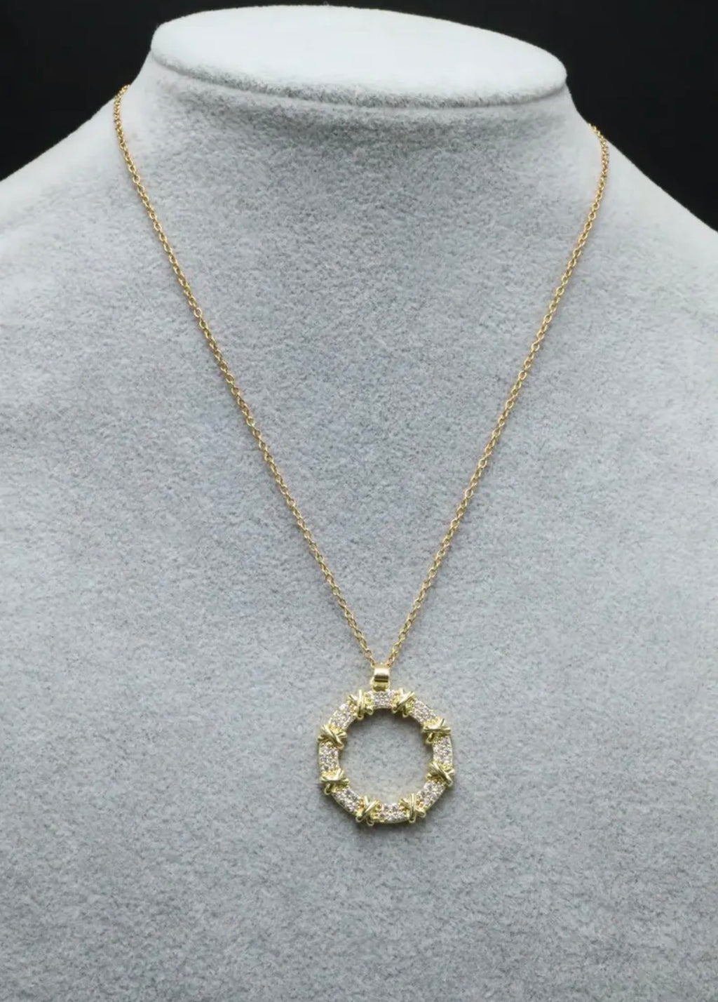 Collar Clavo Full Zirconias - Dorado.