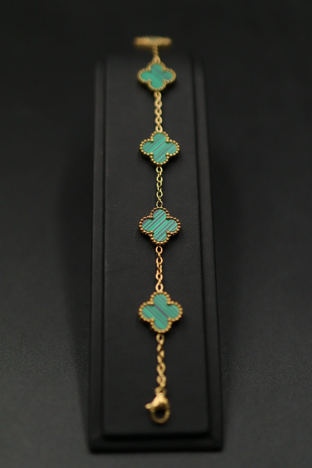 Pulsera Trébol 13 mm Liso Dorado - Verde.