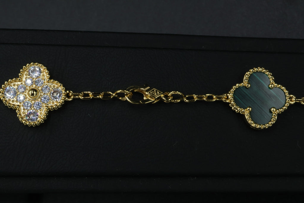 Collar VCA Alhambra 10 Motivos - Gold Malaquita Diamonds.