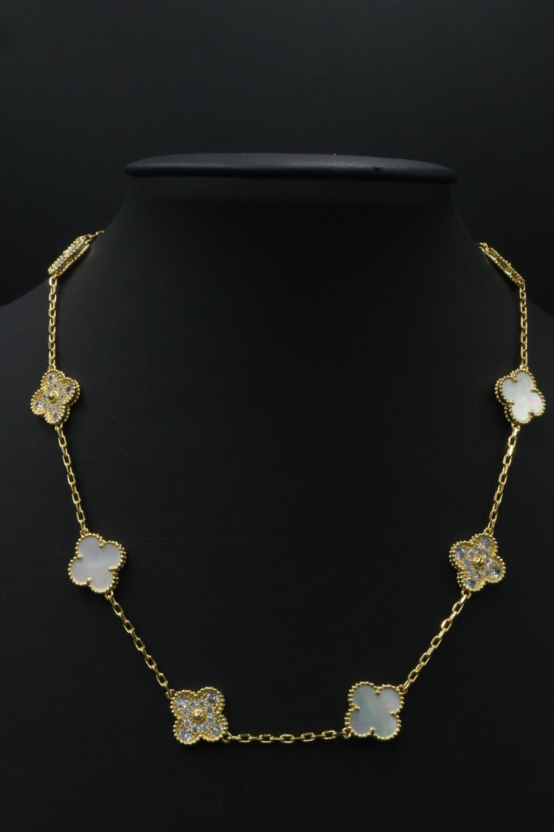 Collar VCA Alhambra 10 Motivos - Gold Nácar Diamonds.