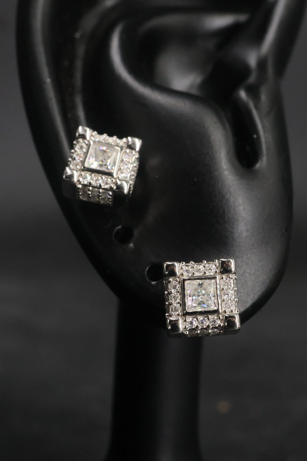 Aretes en Plata 925 Cuadrado Silver - Moissanita.