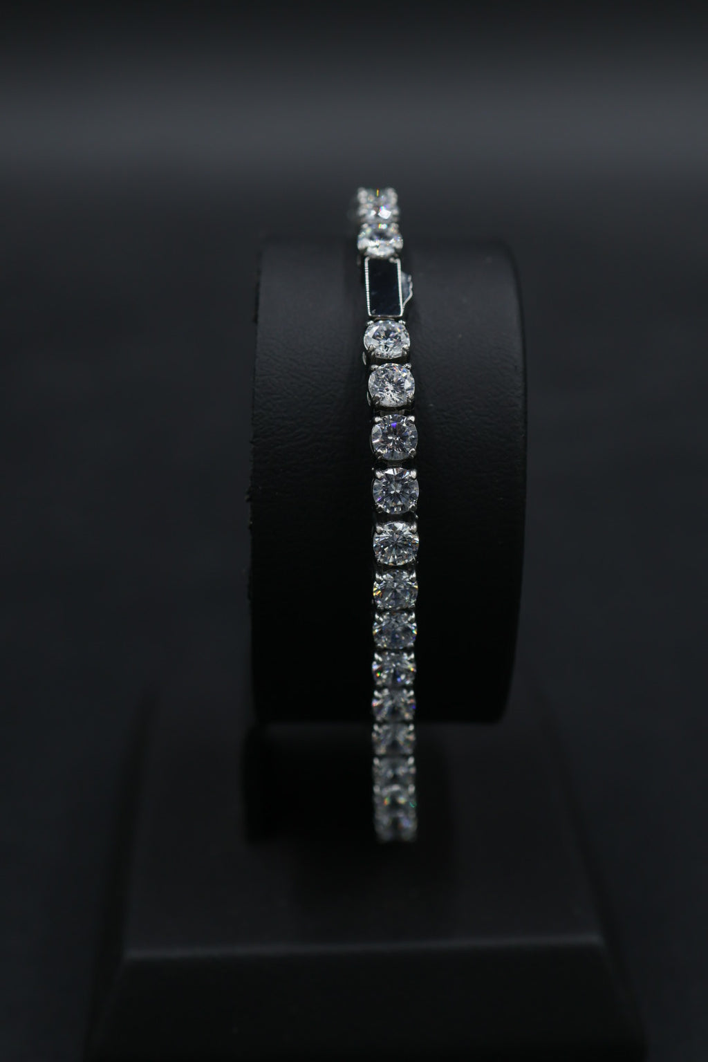 Pulsera Tenis con Zirconias Plateadas 4 mm